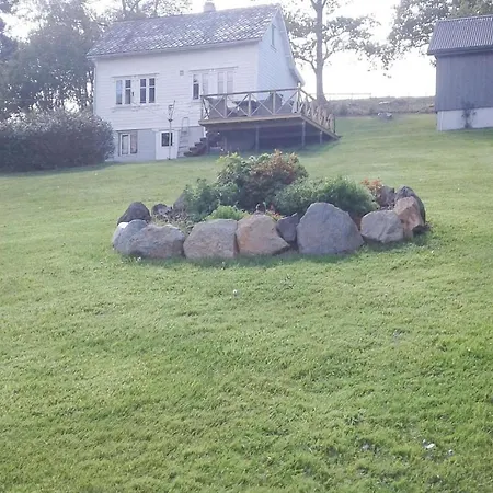 Three-bedroom Holiday In Etne * Etnesjoen